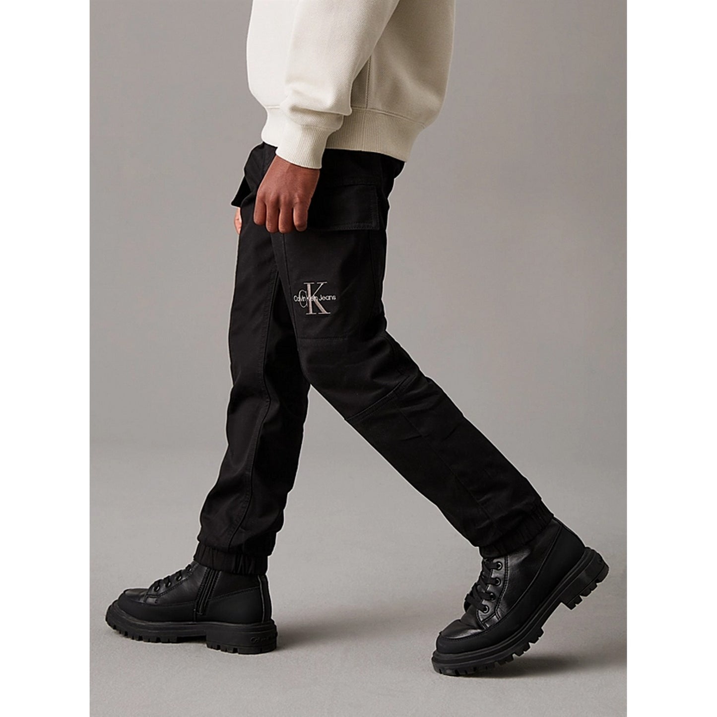 Uomo Calvin Klein Pantaloni cargo intessuti Nero IB0IB02270 BEH